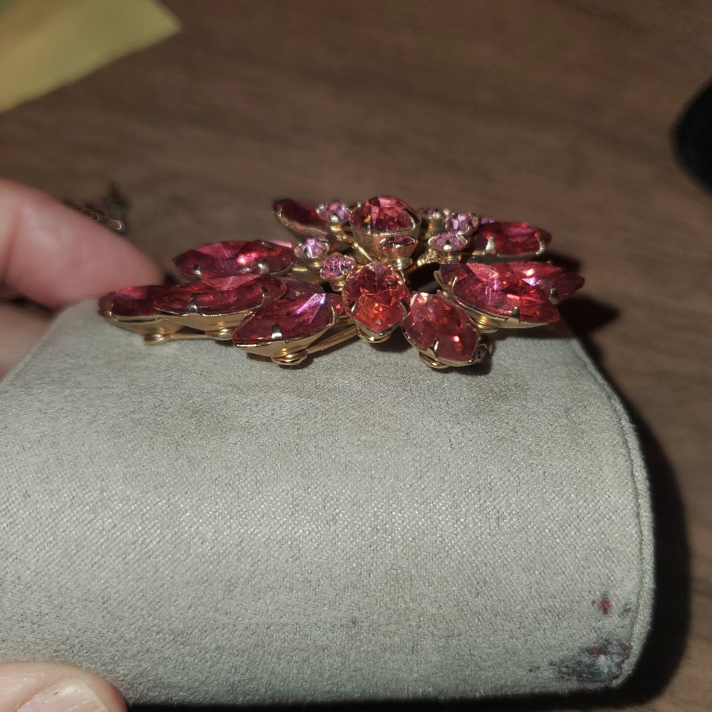 Vintage Estate Juliana Brooch Pin - Picture 4 of 8